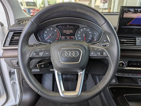 Used 2023 Audi Q5 2.0T Premium image 24