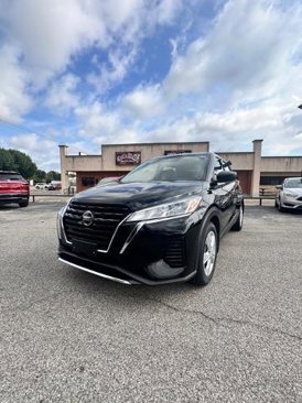 Certified 2021 Nissan Kicks S image 1