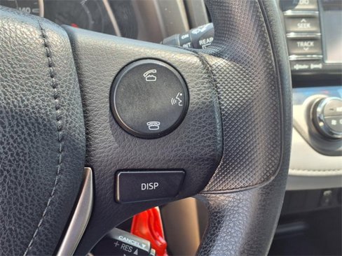 Used 2013 Toyota RAV4 XLE image 23