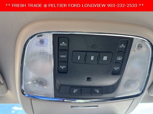 Used 2015 Chrysler 300 C w/ Light Group image 17