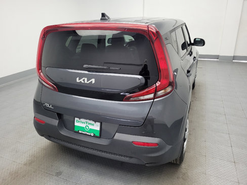 Used 2022 Kia Soul LX image 7