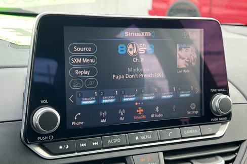Used 2024 Nissan Altima 2.5 SV image 14