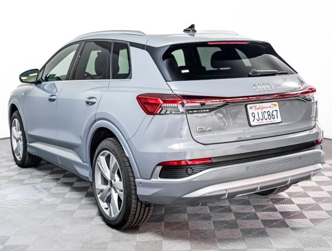 Used 2023 Audi Q4 e-tron Premium Plus image 2