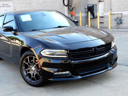 Used 2018 Dodge Charger GT image 2
