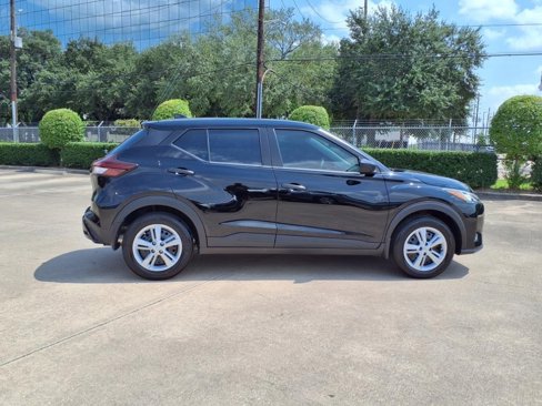 New 2025 Nissan Kicks Play S image 23