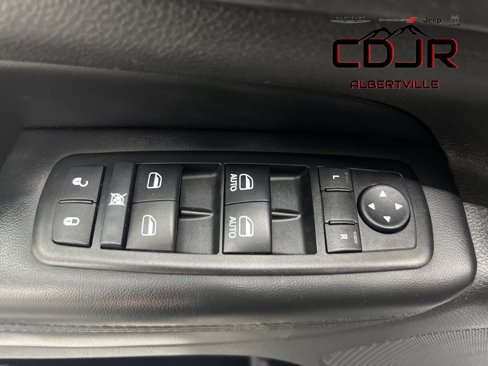 Used 2015 Jeep Grand Cherokee Laredo w/ Quick Order Package 23E image 14