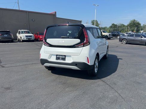 Used 2024 Kia Soul LX w/ Option Group 015 image 10