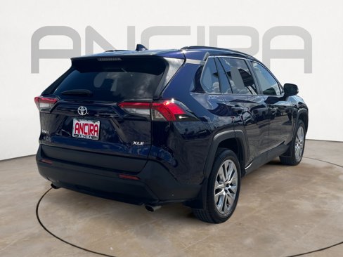 Used 2024 Toyota RAV4 XLE Premium image 10