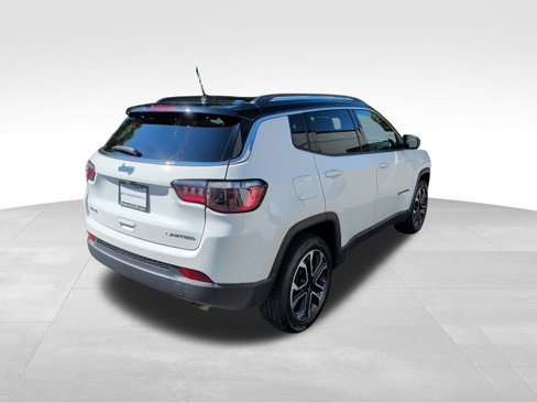 Used 2022 Jeep Compass Limited w/ Sun and Sound Group image 5