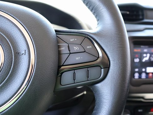 Used 2020 Jeep Renegade Altitude image 27