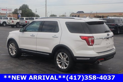 Used 2018 Ford Explorer Limited image 3