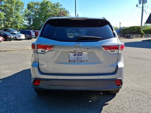 Used 2014 Toyota Highlander Limited image 9