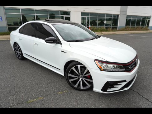 Used 2018 Volkswagen Passat 3.6 image 1