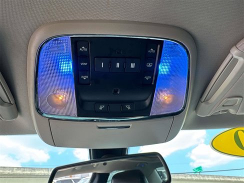 Used 2020 Chrysler 300 Limited image 42