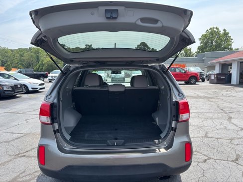 Used 2015 Kia Sorento LX image 19