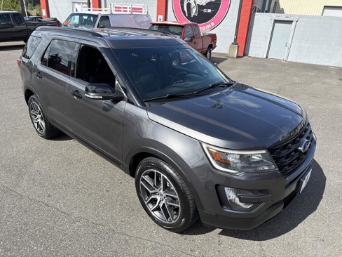 Used 2016 Ford Explorer Sport image 4