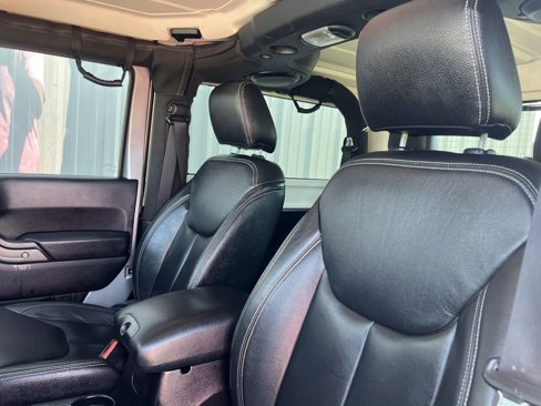 Used 2014 Jeep Wrangler Sport image 10