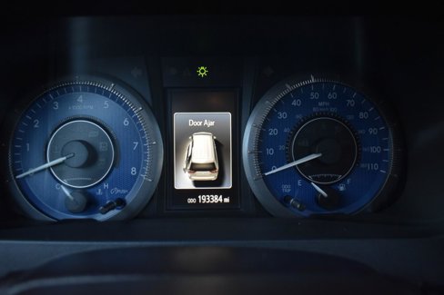 Used 2015 Toyota Sienna XLE image 16