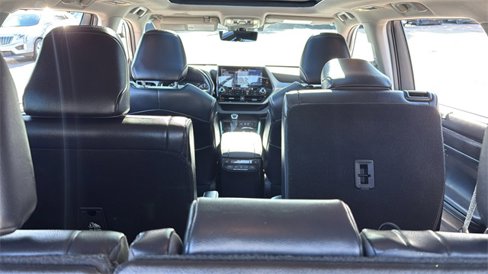 Used 2021 Toyota Highlander Platinum image 25