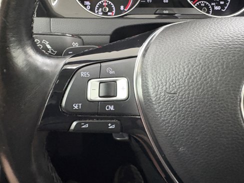 Used 2015 Volkswagen Golf SEL image 25