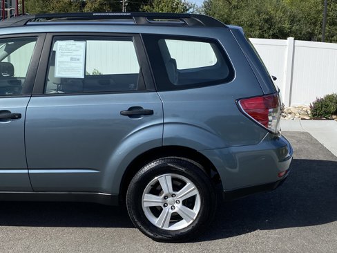 Used 2010 Subaru Forester 2.5X image 4