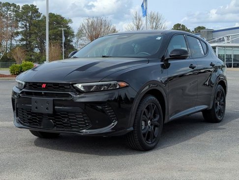 Used 2024 Dodge Hornet R/T Plus w/ Tech Pack Plus w/o Parking image 15