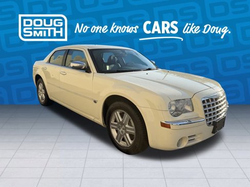 Used 2006 Chrysler 300 C w/ Protection Group II image 4
