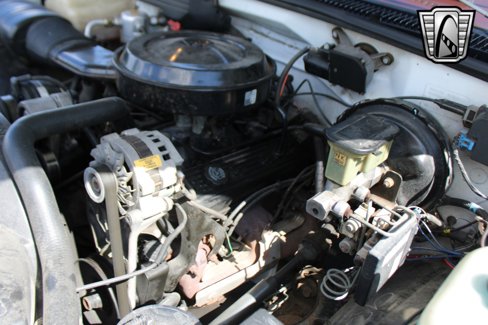 Used 1992 Chevrolet Silverado 1500 2WD Regular Cab image 27