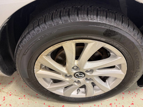 Used 2013 MAZDA MAZDA3 i Grand Touring image 17