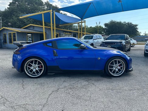 Used 2009 Nissan 370Z Touring image 4