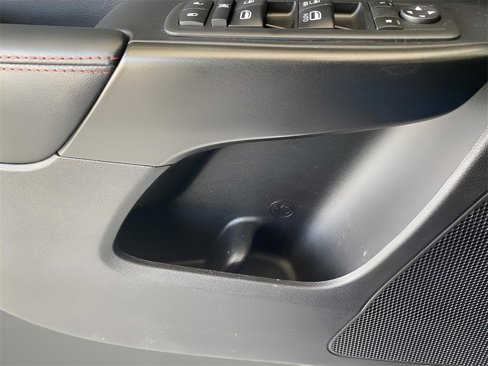 Used 2020 Jeep Cherokee Trailhawk image 16
