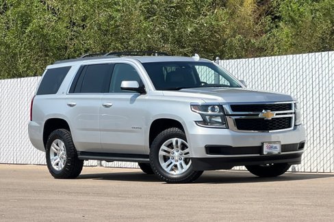 Used 2017 Chevrolet Tahoe LT image 2