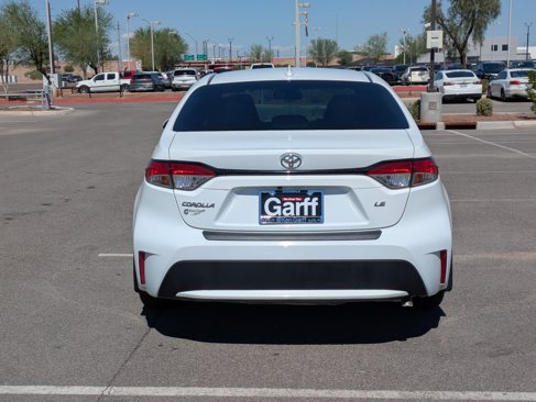 Used 2021 Toyota Corolla LE w/ LE Convenience Package image 4