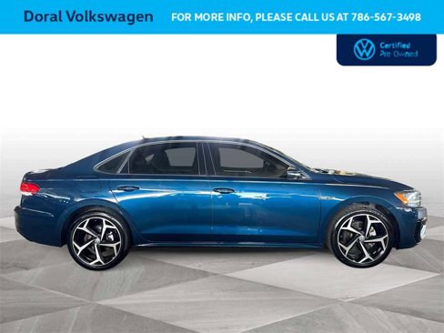 Certified 2021 Volkswagen Passat 2.0T R-Line image 9