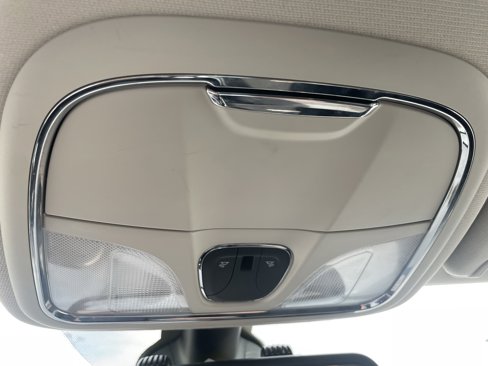 Used 2016 Jeep Cherokee Latitude image 25