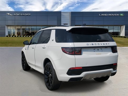 Used 2024 Land Rover Discovery Sport S image 2
