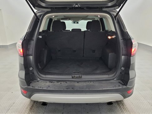 Used 2018 Ford Escape SE image 29