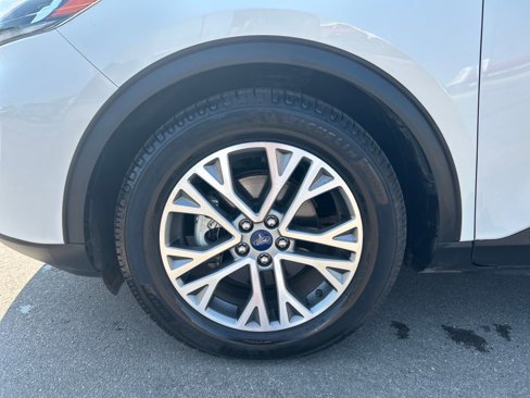 Certified 2022 Ford Escape SEL image 9