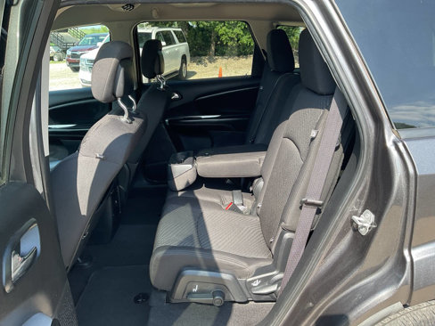 Used 2015 Dodge Journey SXT w/ Flexible Seating Group image 11