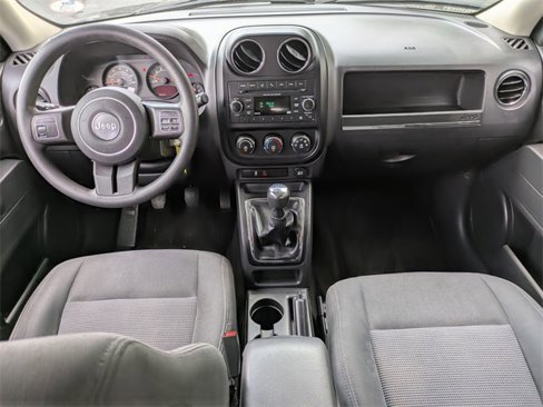 Certified 2016 Jeep Patriot Sport image 18