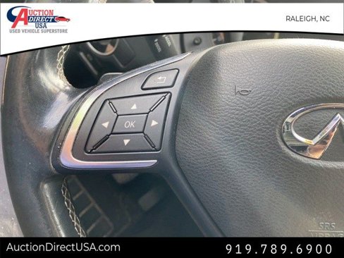 Used 2017 INFINITI QX30 Premium w/ Technology Package image 28