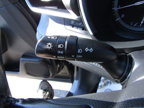 Used 2021 Toyota Highlander XLE image 20
