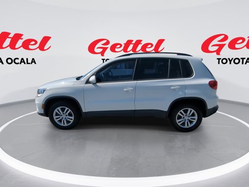 Used 2017 Volkswagen Tiguan S image 5