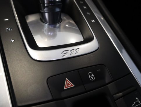 Used 2018 Porsche 911 Carrera image 38
