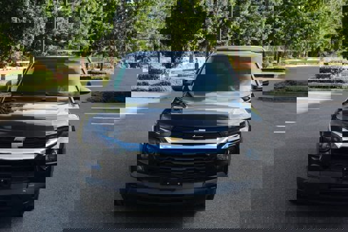 Used 2021 Chevrolet TrailBlazer LS image 2