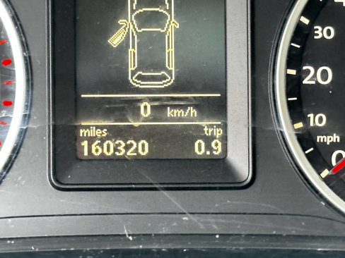 Used 2010 Volkswagen Tiguan SE image 30