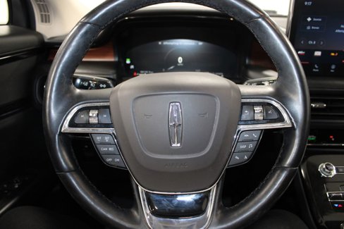 Used 2022 Lincoln Nautilus Reserve image 36