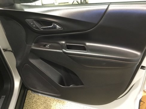 Used 2020 Chevrolet Equinox Premier image 53