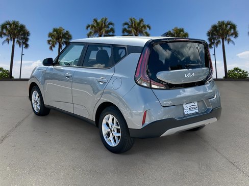 Used 2024 Kia Soul LX w/ Option Group 015 image 7