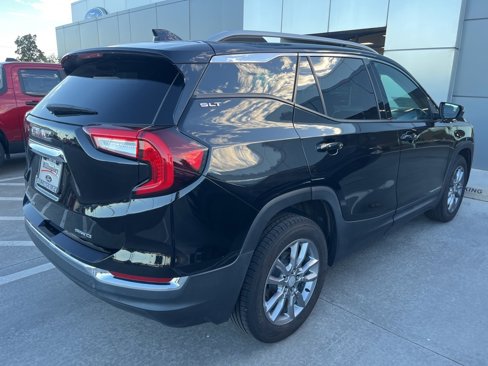 Used 2022 GMC Terrain SLT image 7